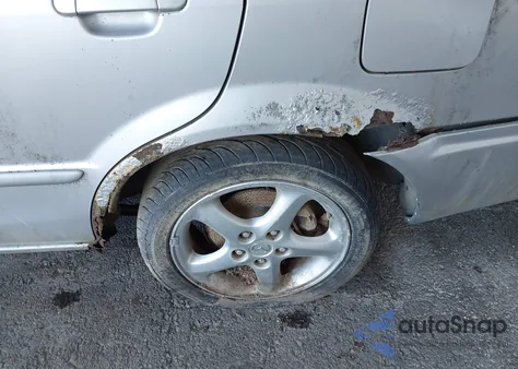 2001 Mazda Protege Es/Lx from USA, damaged, VIN JM1BJ226010482909